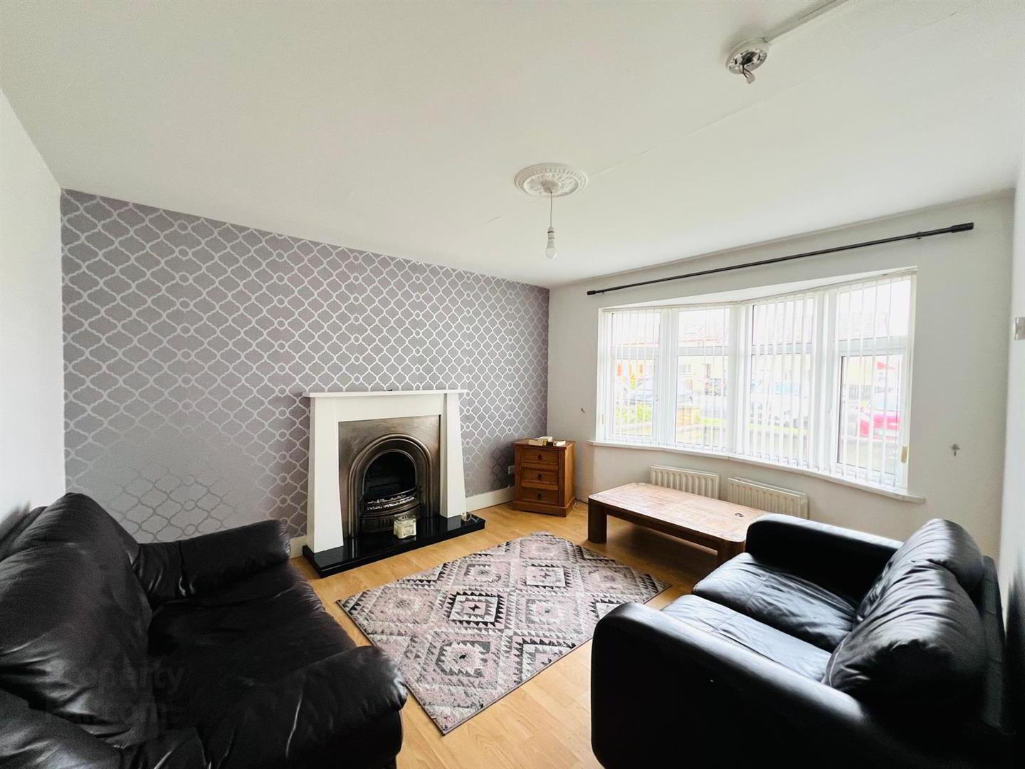 78 Ederowen Park 4 of 8