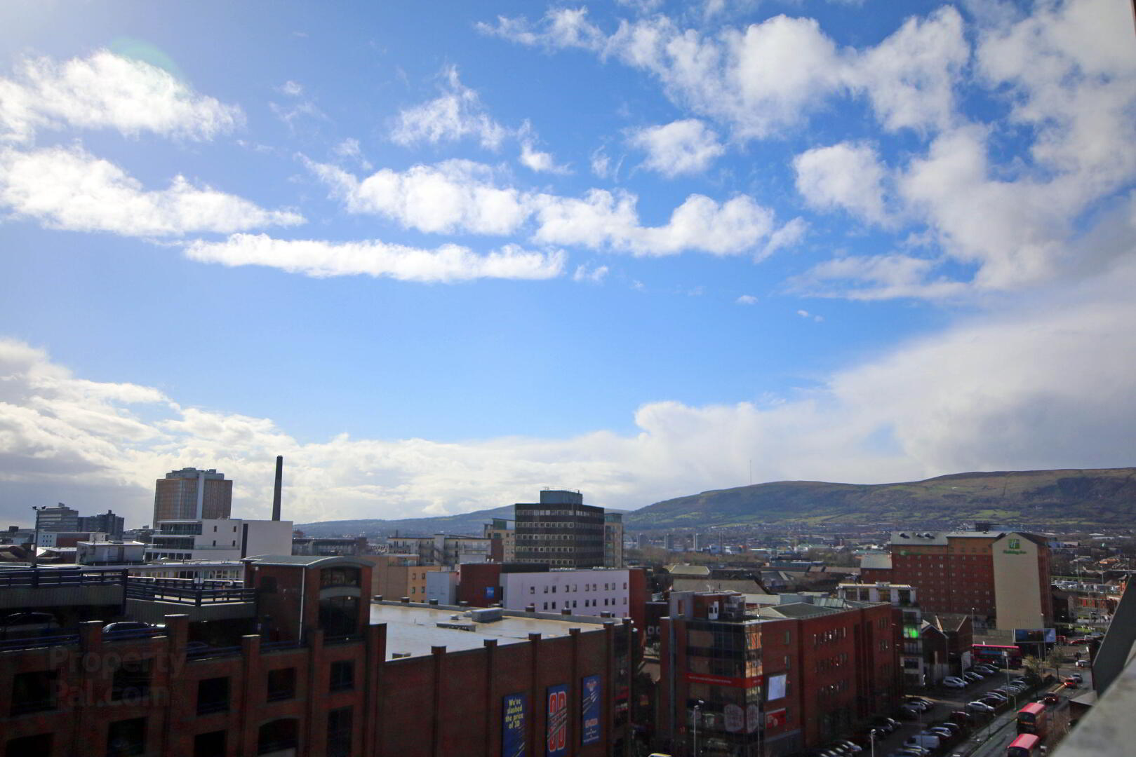 Luxury Penthouse Apartment, Bankmore Street 7 of 25