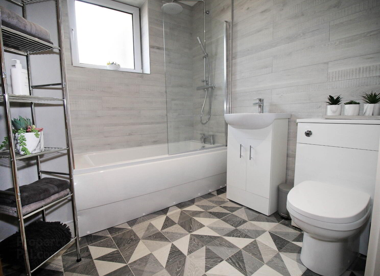 Luxury Penthouse Apartment, Bankmore Street 18 of 25