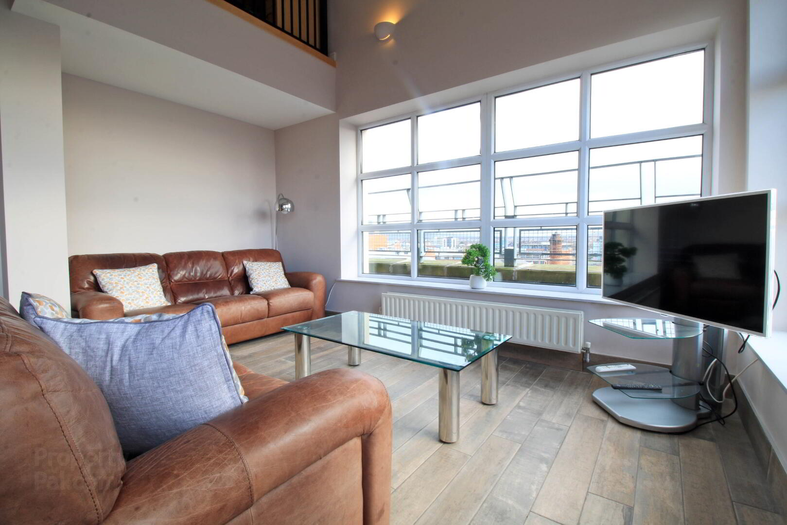 Luxury Penthouse Apartment, Bankmore Street 8 of 25