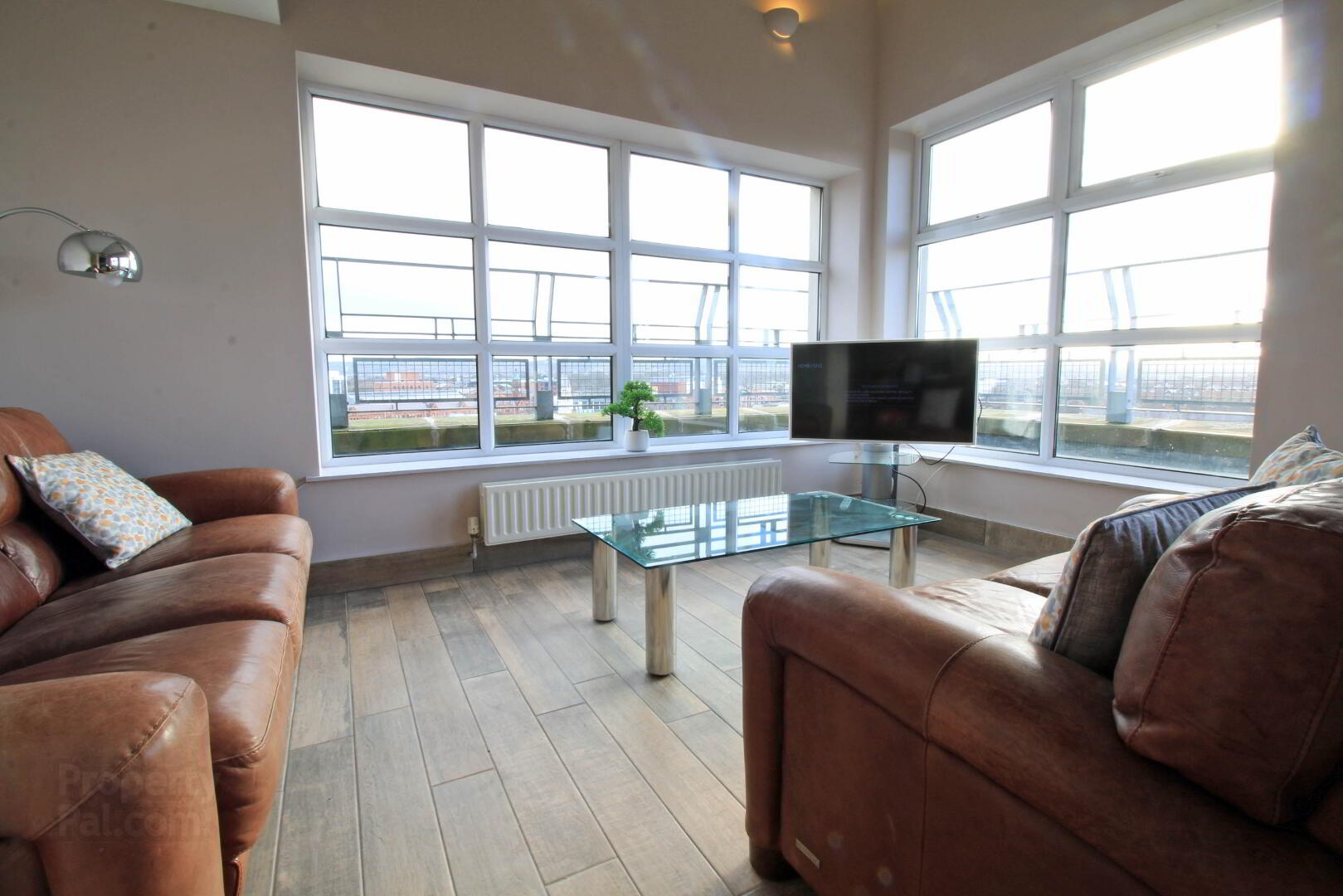 Luxury Penthouse Apartment, Bankmore Street