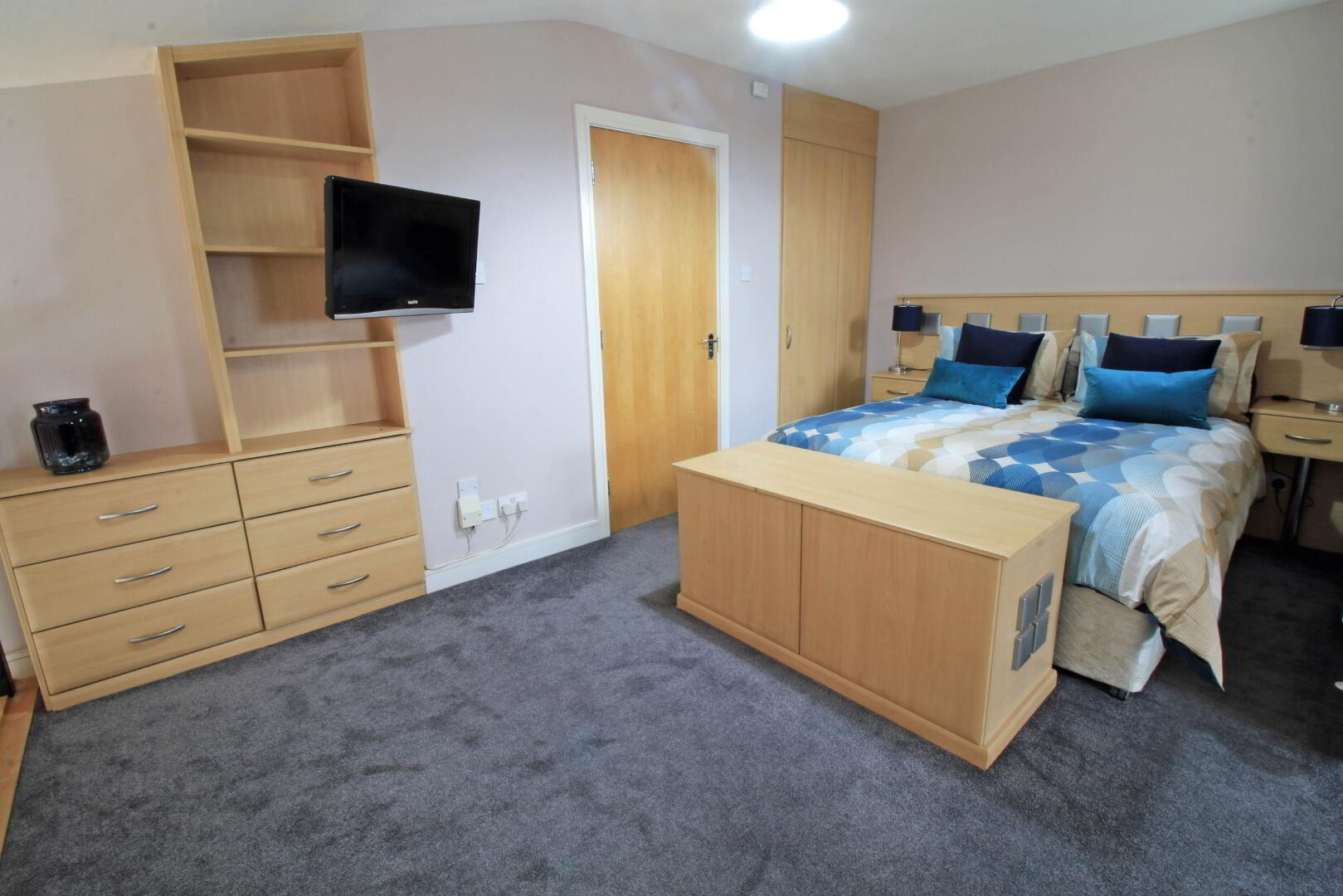 Luxury Penthouse Apartment, Bankmore Street 13 of 25
