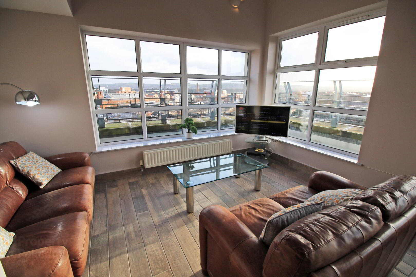 Luxury Penthouse Apartment, Bankmore Street 5 of 25