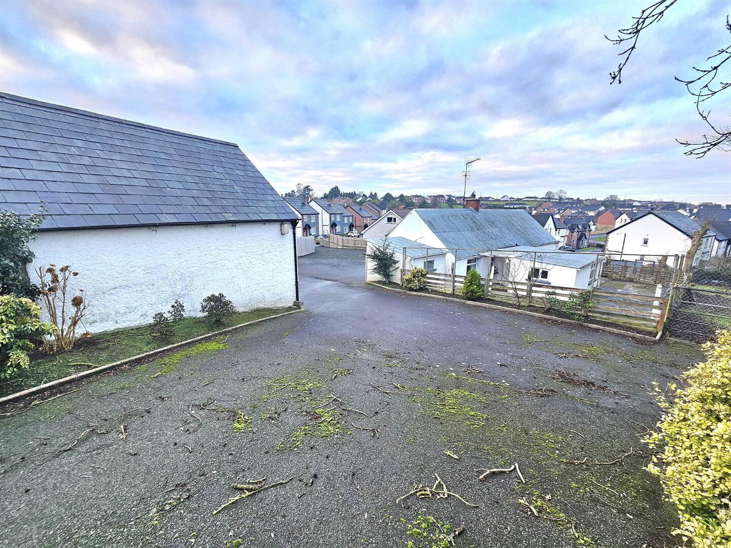 49 Hillsborough Road 5 of 8
