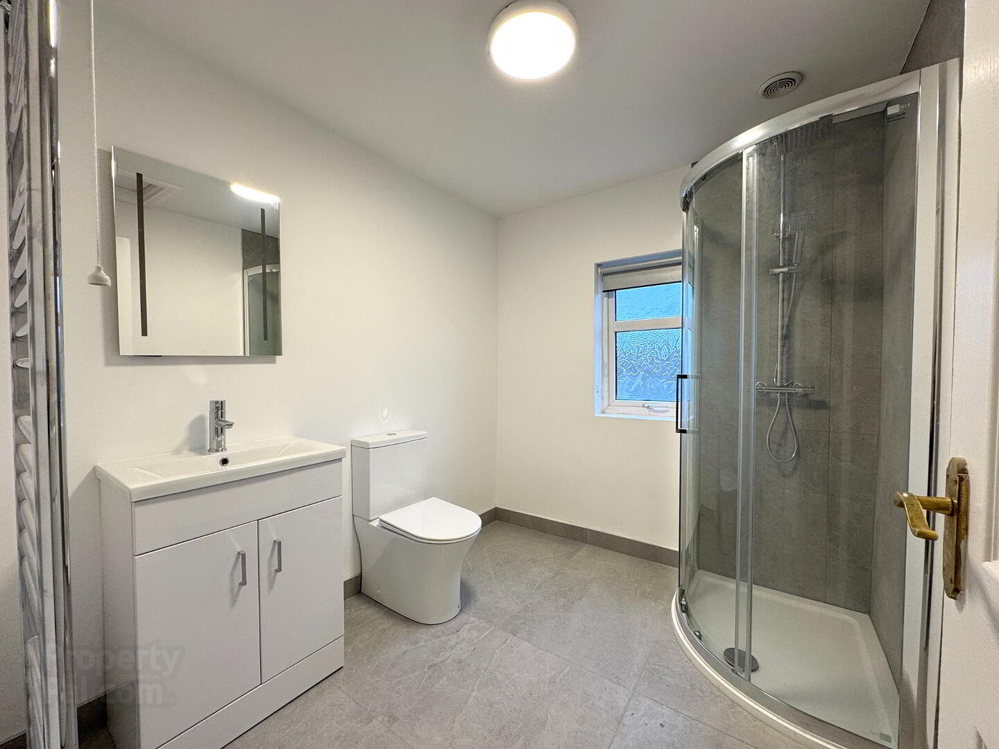 54 Kenlis Street 10 of 10