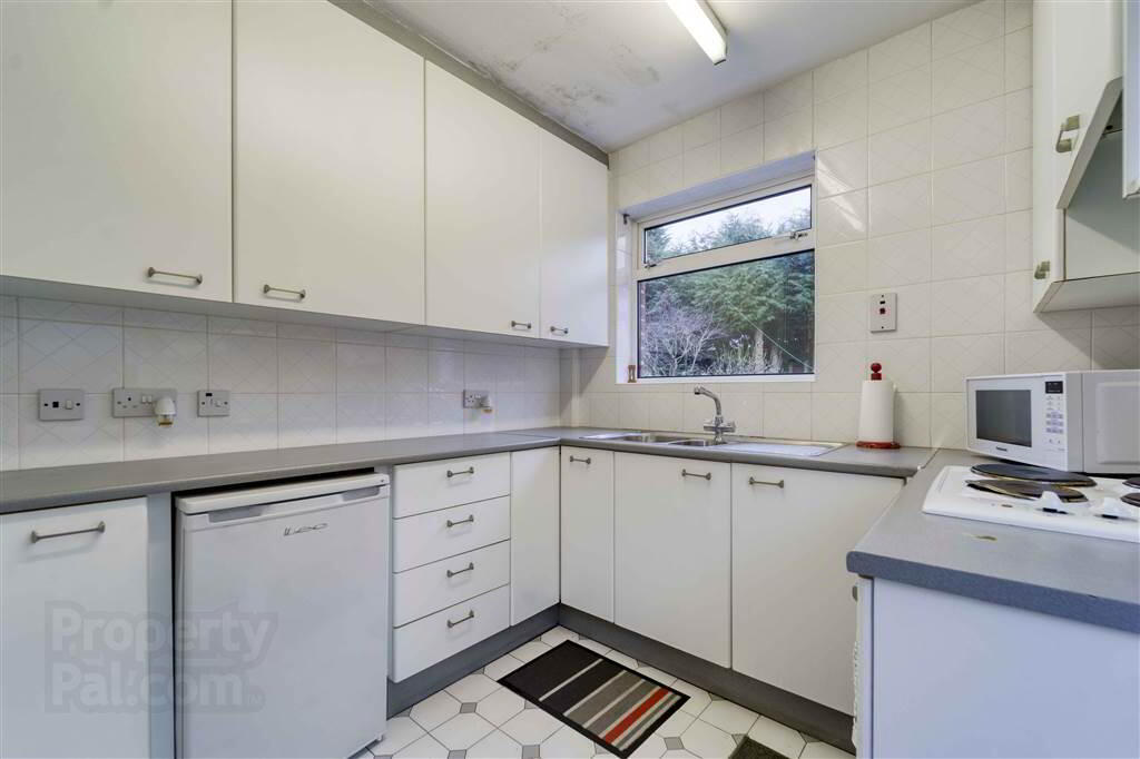 62 Killeaton Crescent 13 of 23