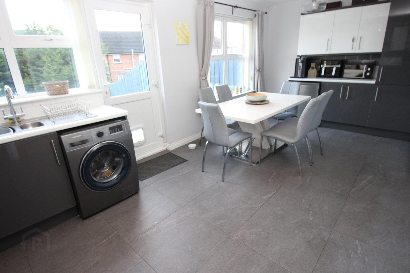 37 Brackenridge Close 5 of 13