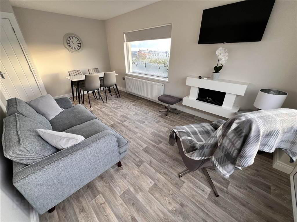 22b Lisbane Road 10 of 18