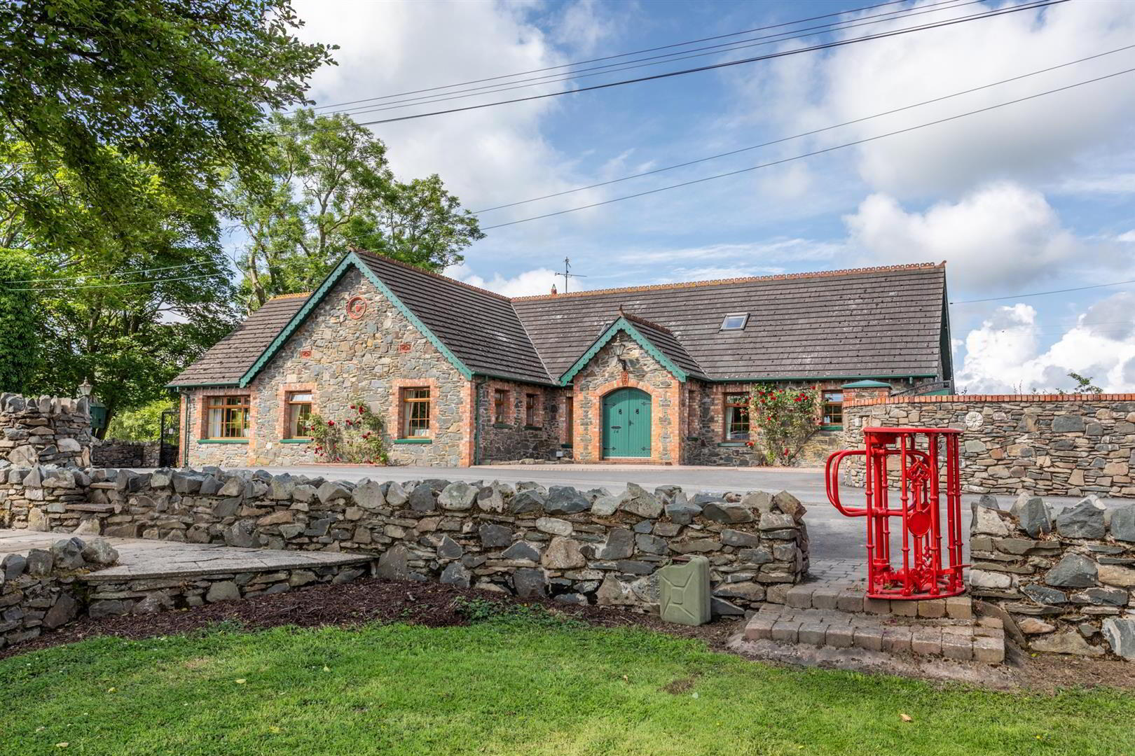 Windyknowe, 14 Tullyveery Road