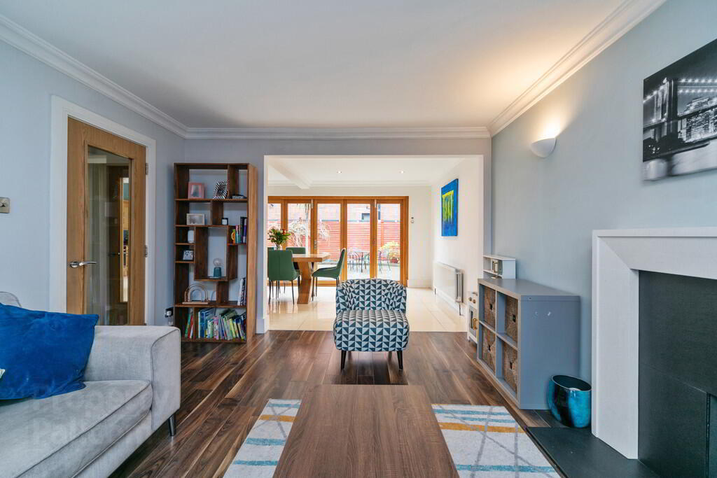 10 Malone Park Lane 8 of 36
