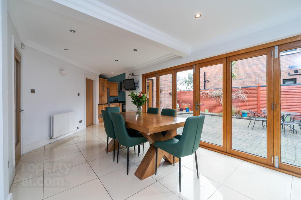 10 Malone Park Lane 14 of 36