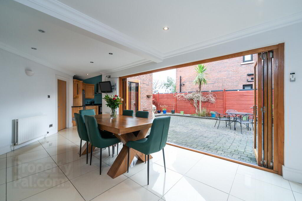10 Malone Park Lane 15 of 36