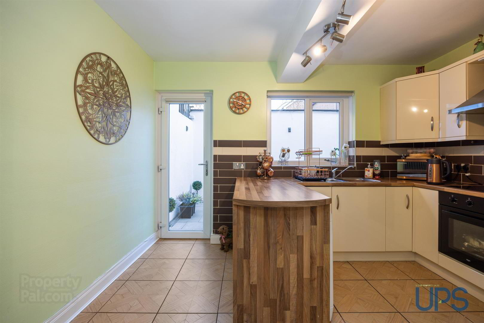 59 Springfield Road 12 of 38