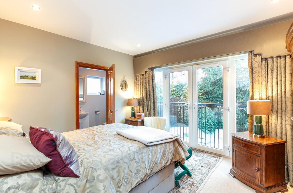 21 Sans Souci Park 31 of 44