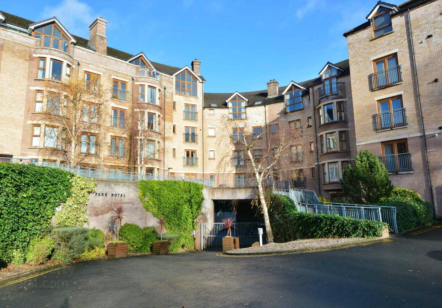 10 Park Royal, 841e Lisburn Road 1 of 16