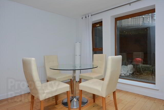 10 Park Royal, 841e Lisburn Road 6 of 16