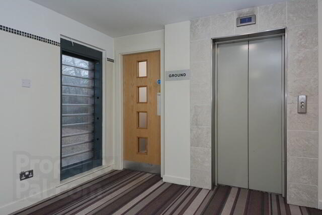 10 Park Royal, 841e Lisburn Road 14 of 16