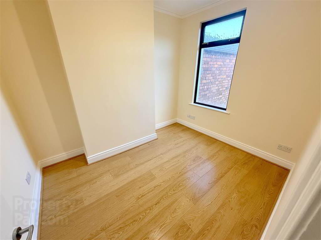 9 Willowfield Drive 10 of 18