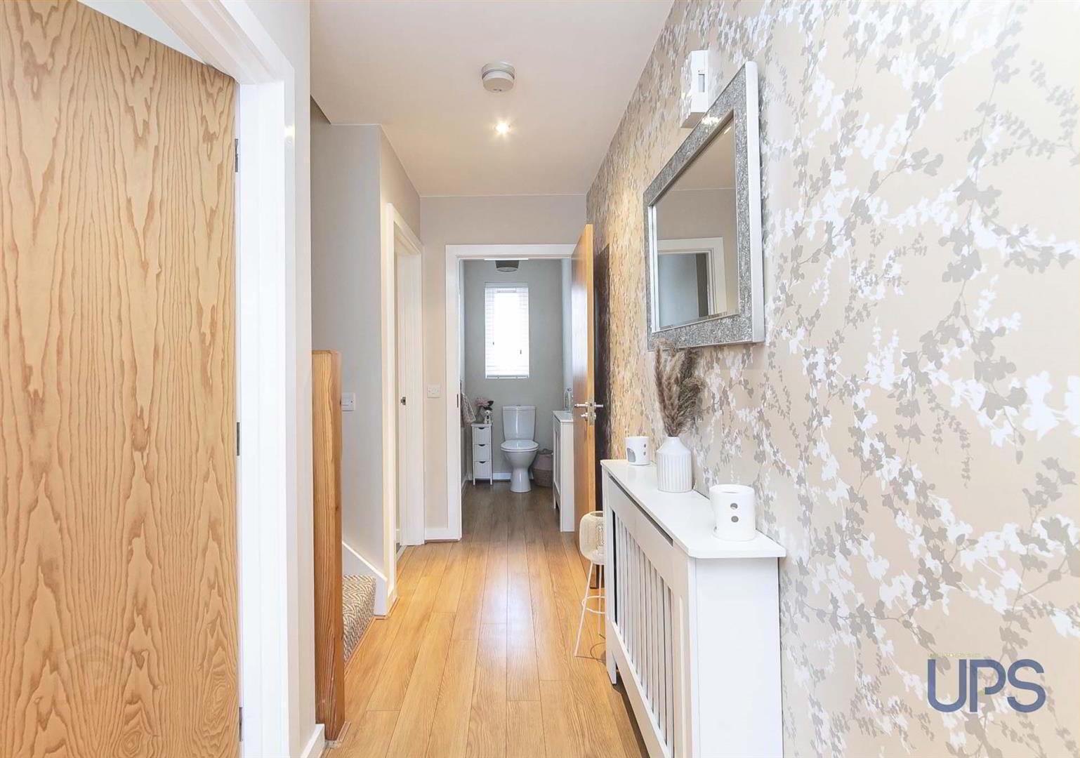 19 Lagmore View Manor 11 of 27