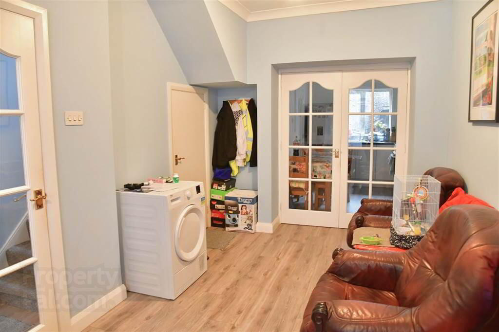 17 Clarence Street 7 of 30