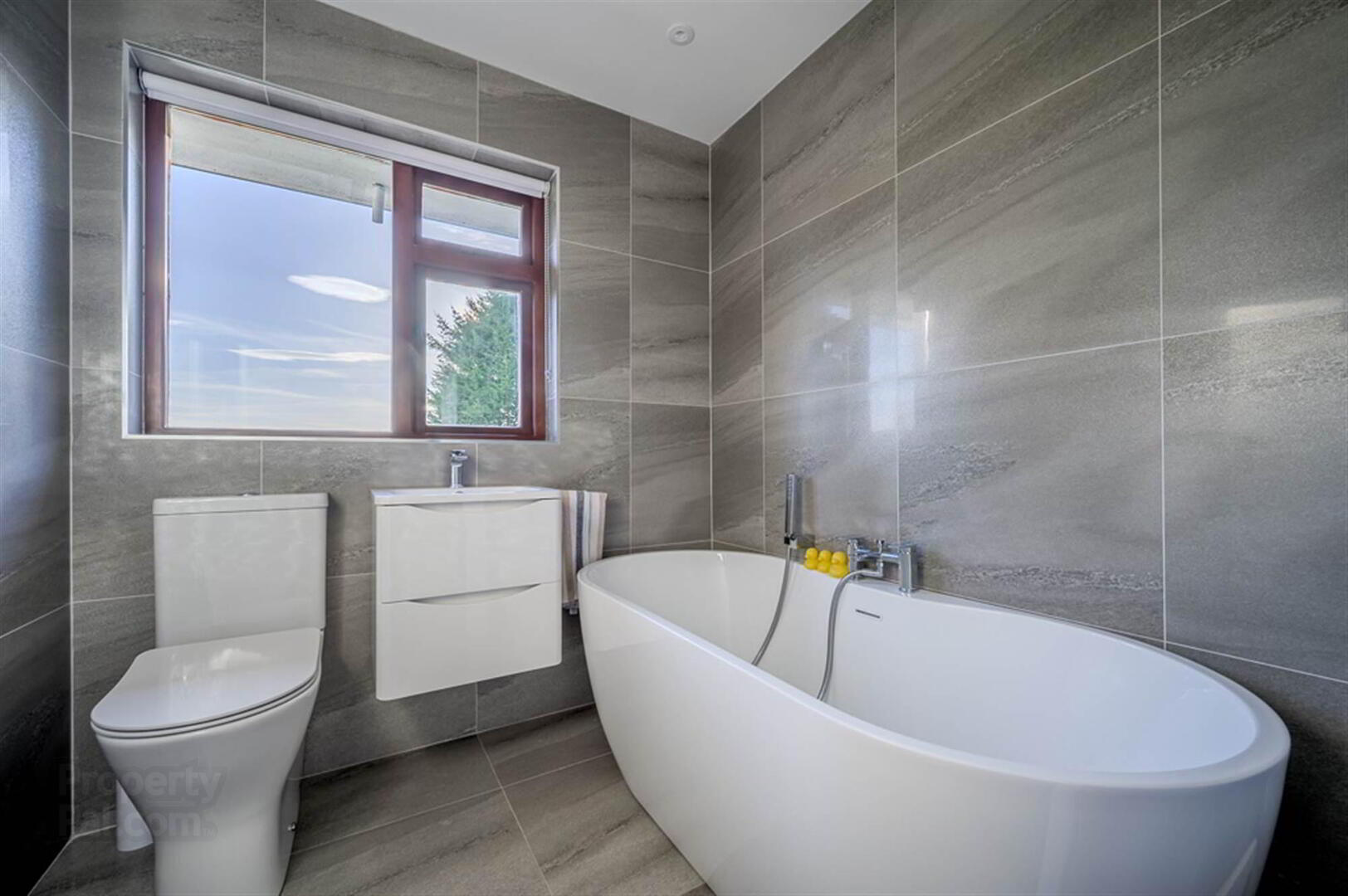 81 Ballymiscaw Road 17 of 22