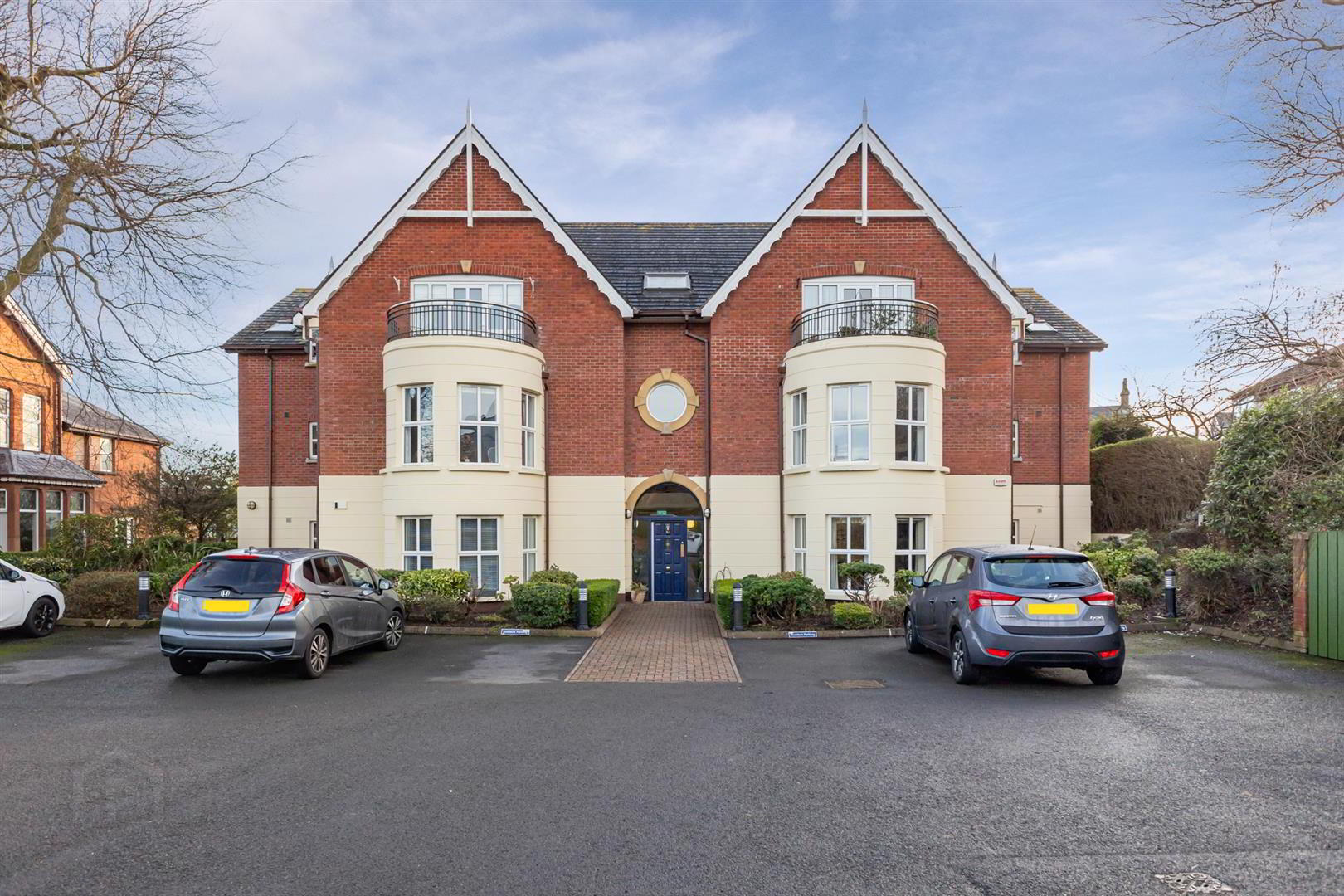 8 Penthouse, Bayside Apartments, 24 Ballyholme Road 1 of 23