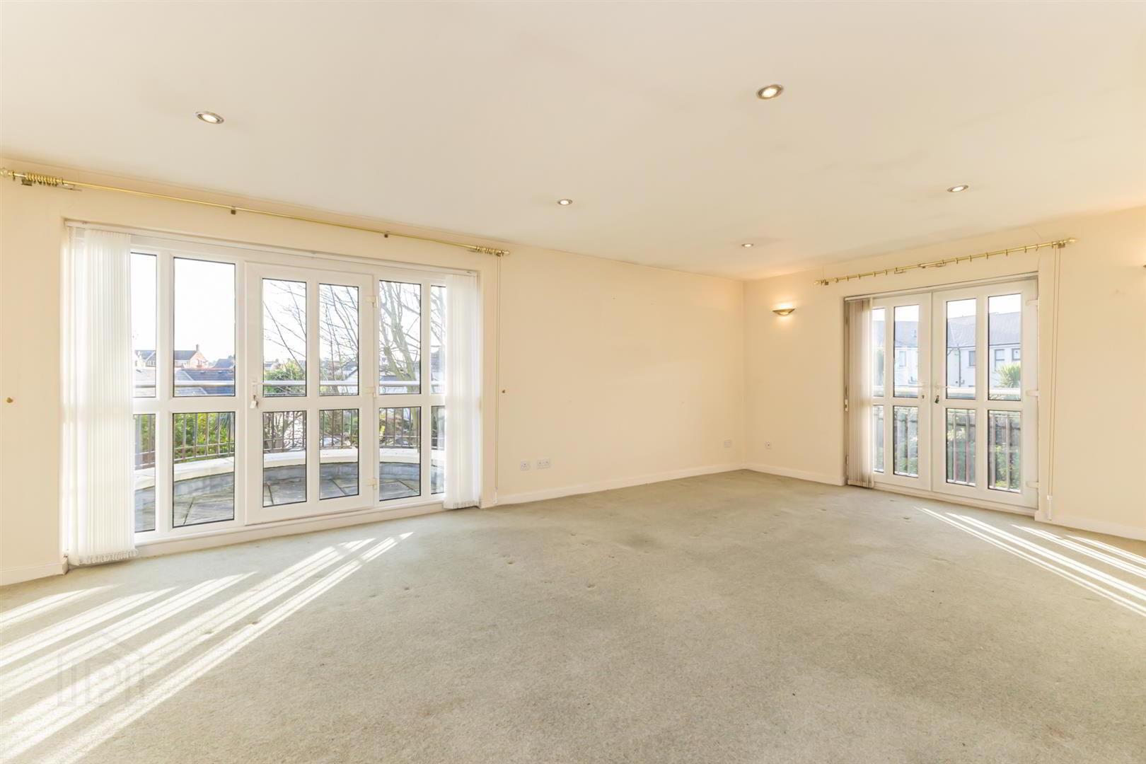 8 Penthouse, Bayside Apartments, 24 Ballyholme Road 7 of 23