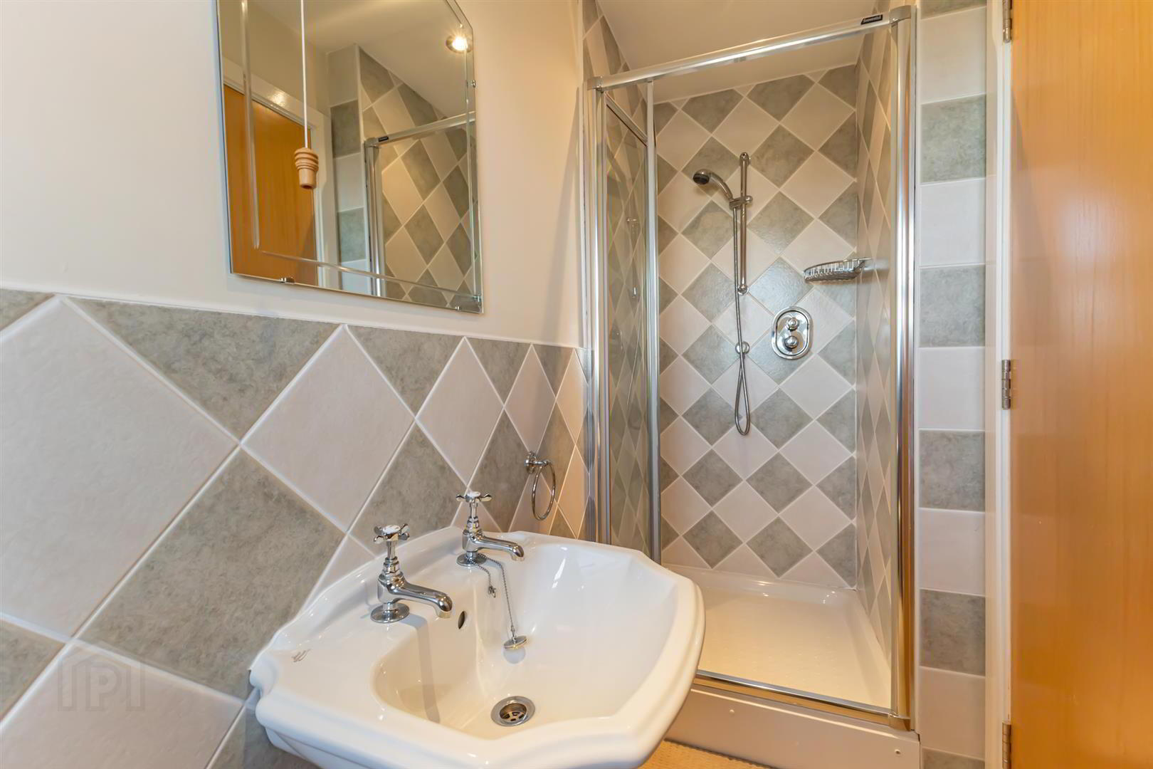 8 Penthouse, Bayside Apartments, 24 Ballyholme Road 18 of 23