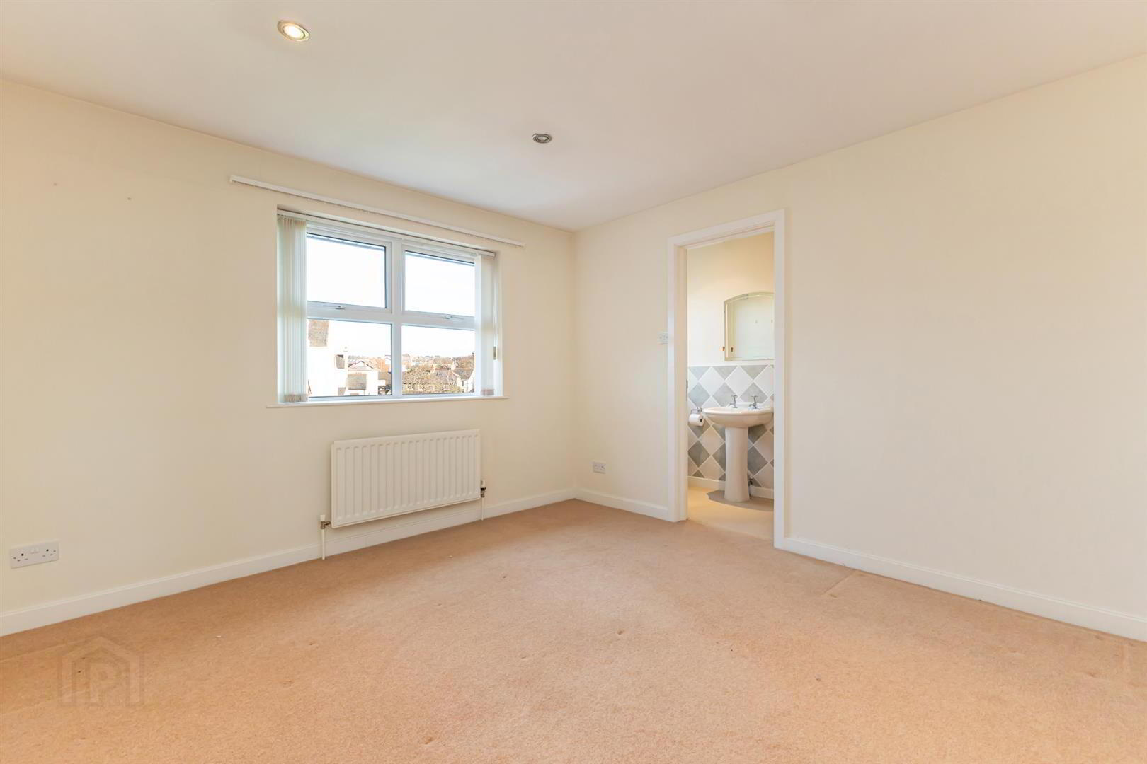 8 Penthouse, Bayside Apartments, 24 Ballyholme Road 17 of 23