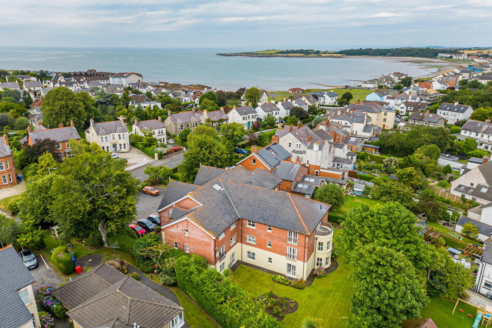 8 Bayside Apartments, 24 Ballyholme Road 2 of 25
