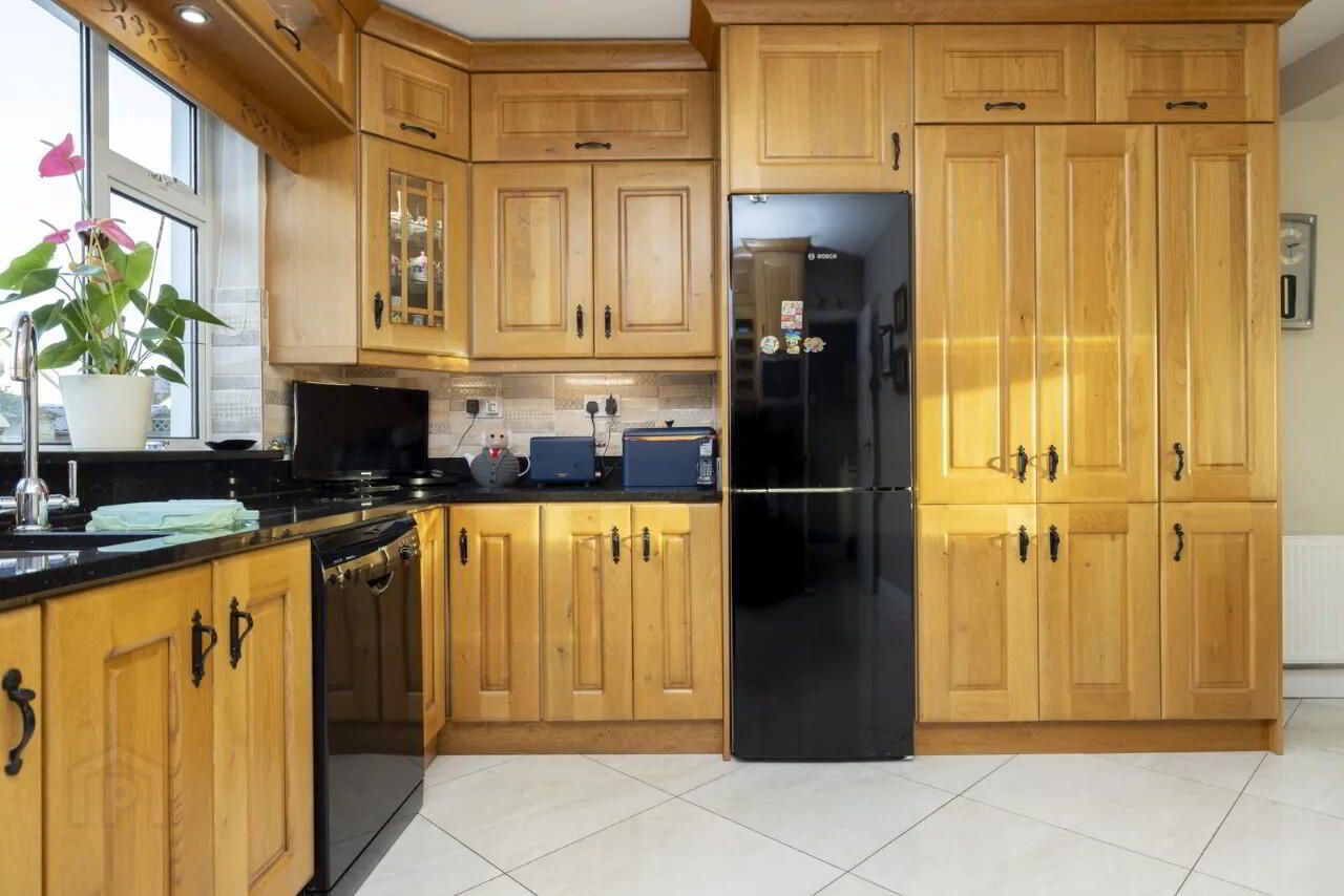 8 Newbrook Grove 17 of 41