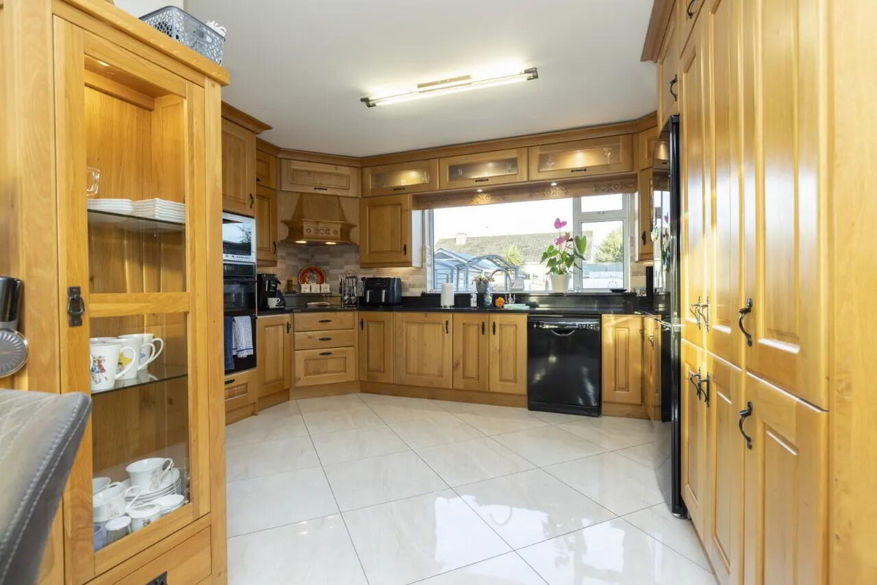 8 Newbrook Grove 13 of 41