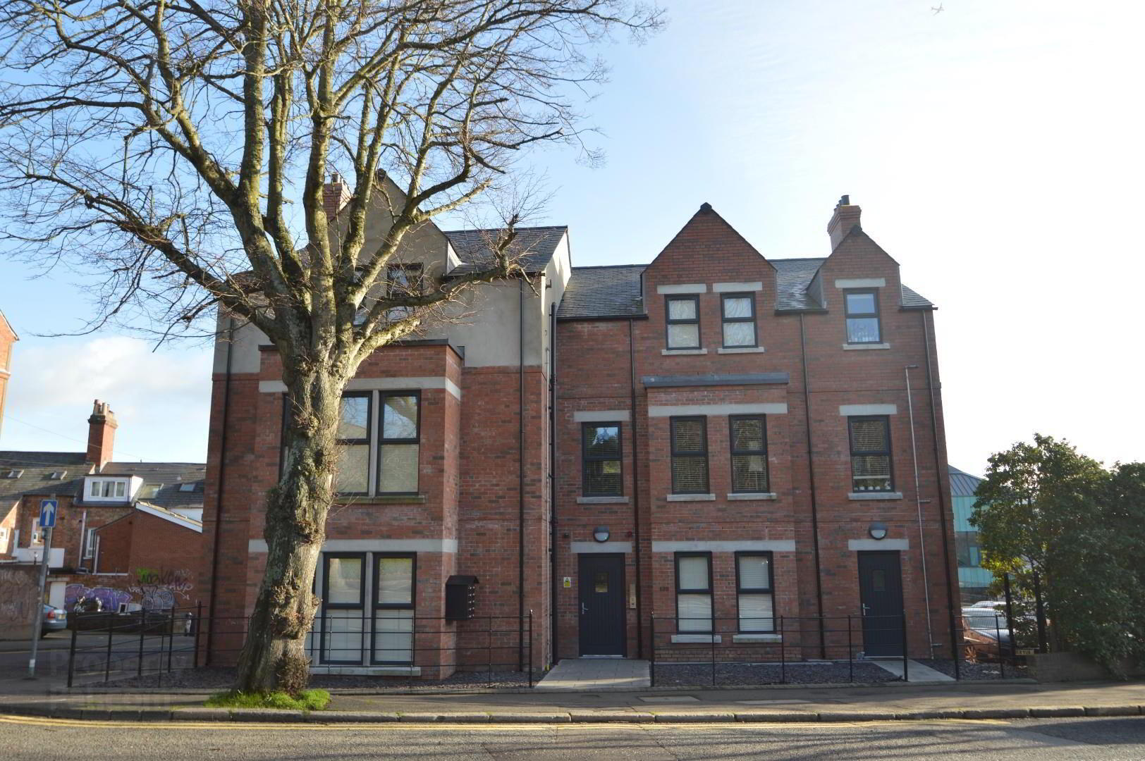 Apt 4, 130 Stranmillis Road