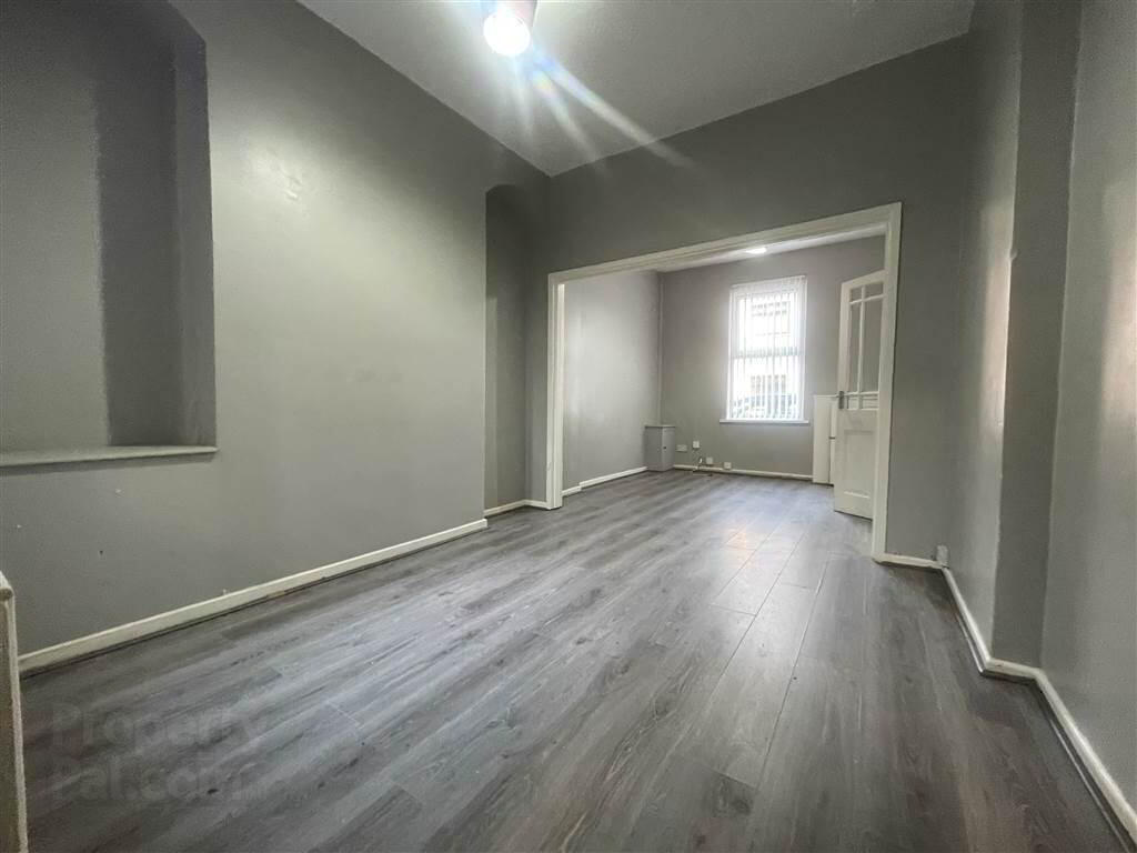 39 Crocus Street 4 of 15