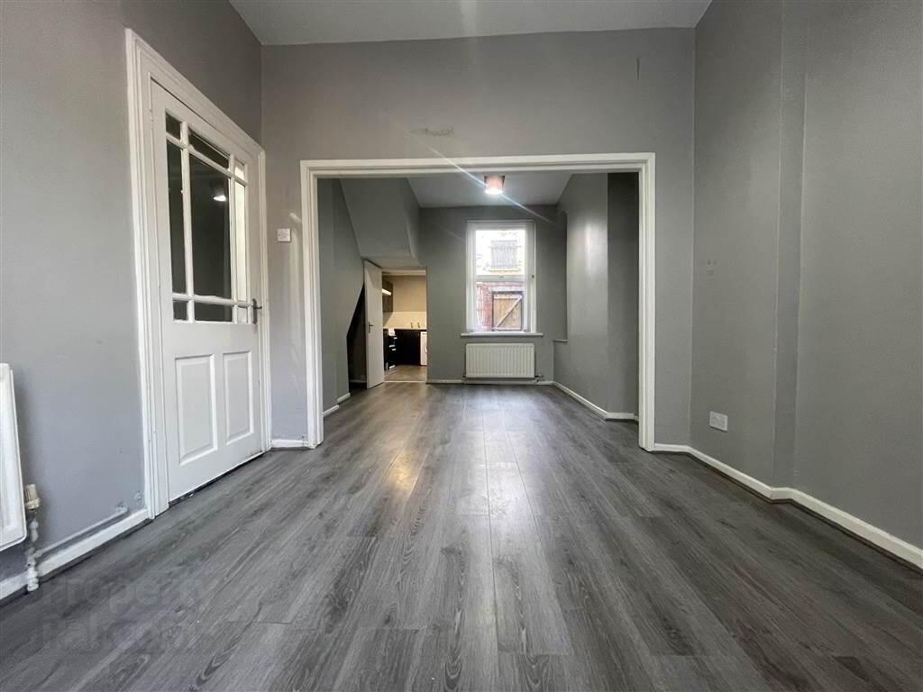 39 Crocus Street 5 of 15
