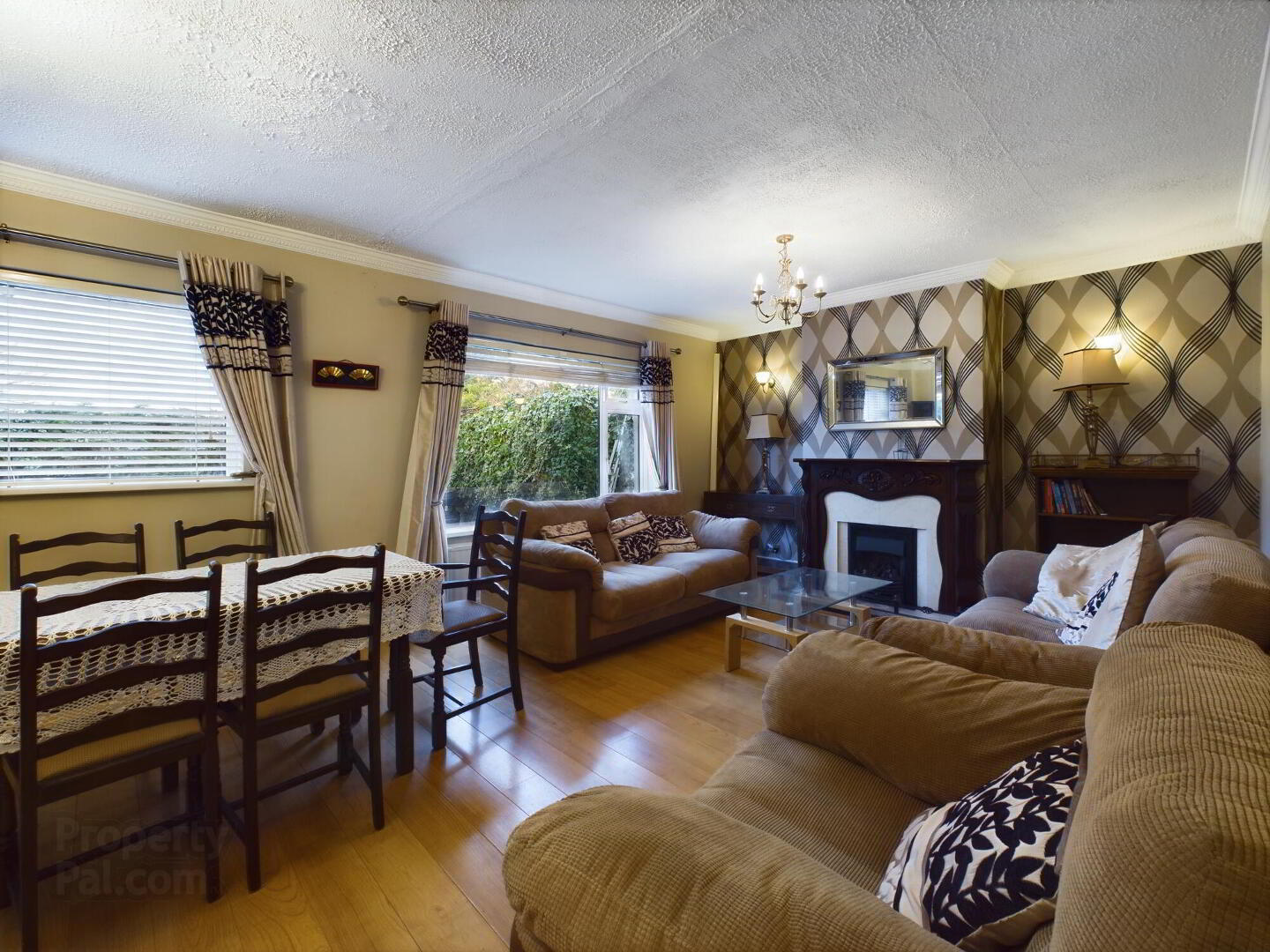 99 Grange Heights 4 of 26