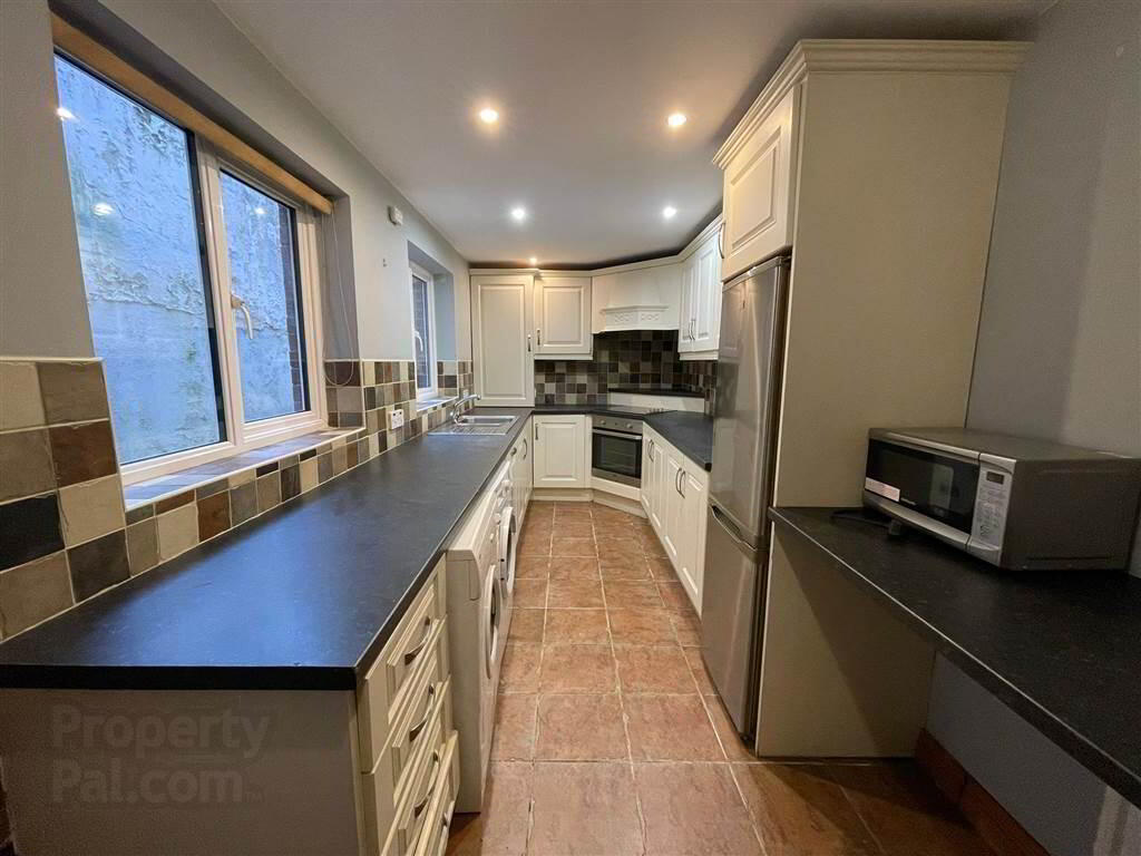71 Hawthorn Street 10 of 19
