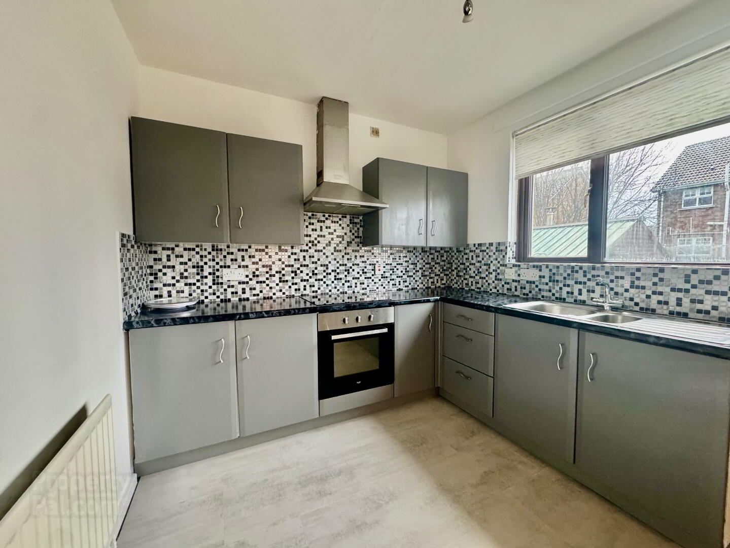 6 Crozier Park 6 of 19