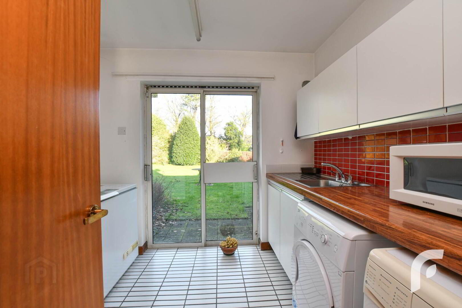 93 Jordanstown Road 20 of 45