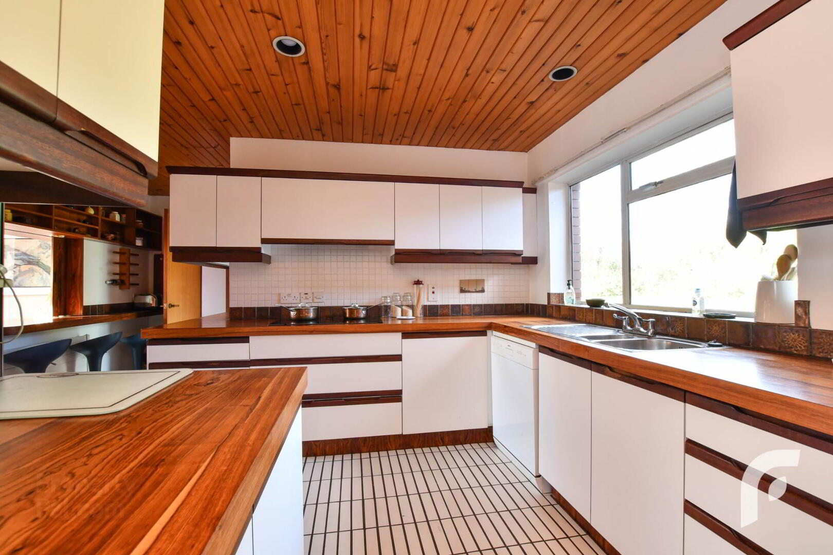 93 Jordanstown Road 15 of 45