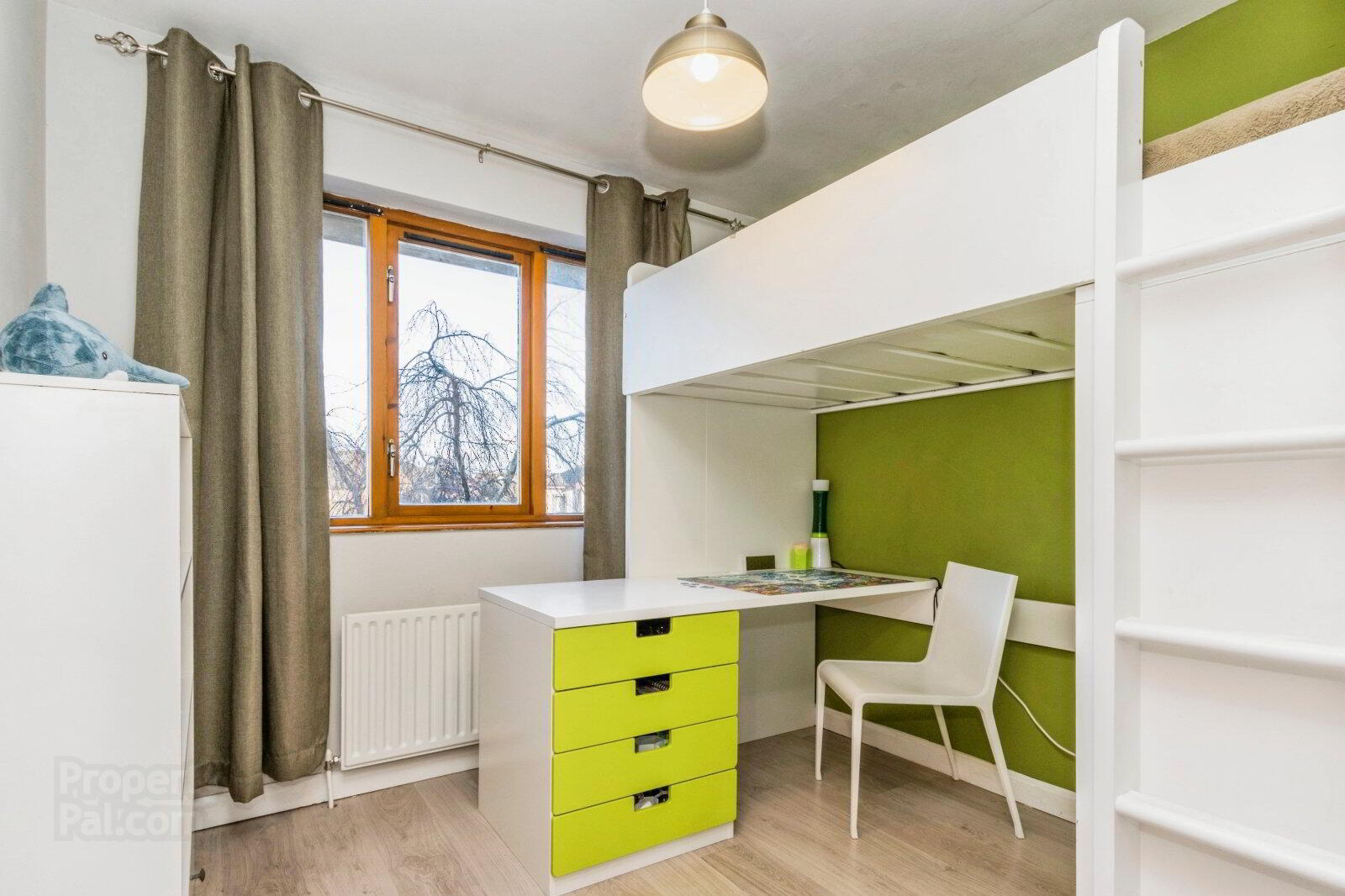 18 Shaftesbury Road 16 of 20