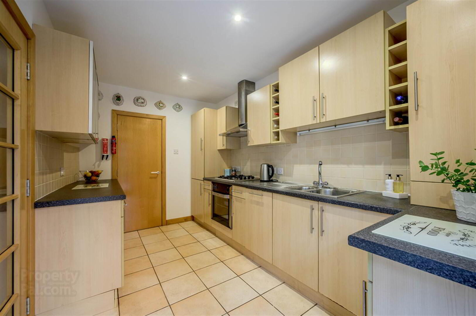 4 Altona Manor, 69 Church Road 12 of 25