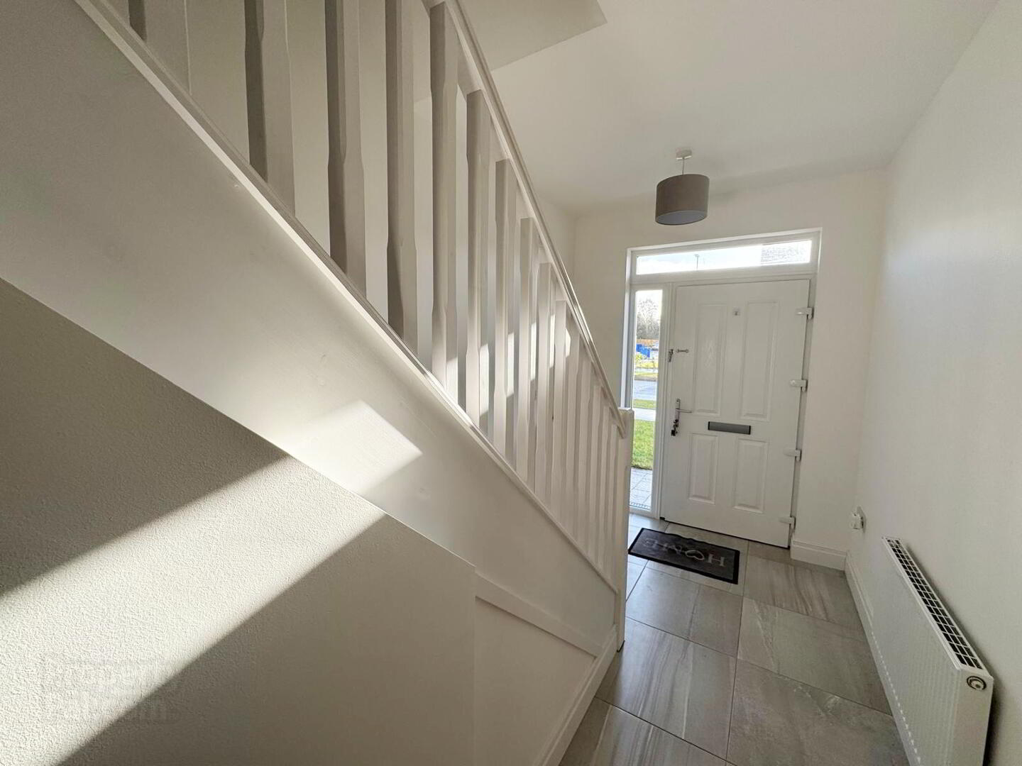 28 Boyle Avenue 8 of 29