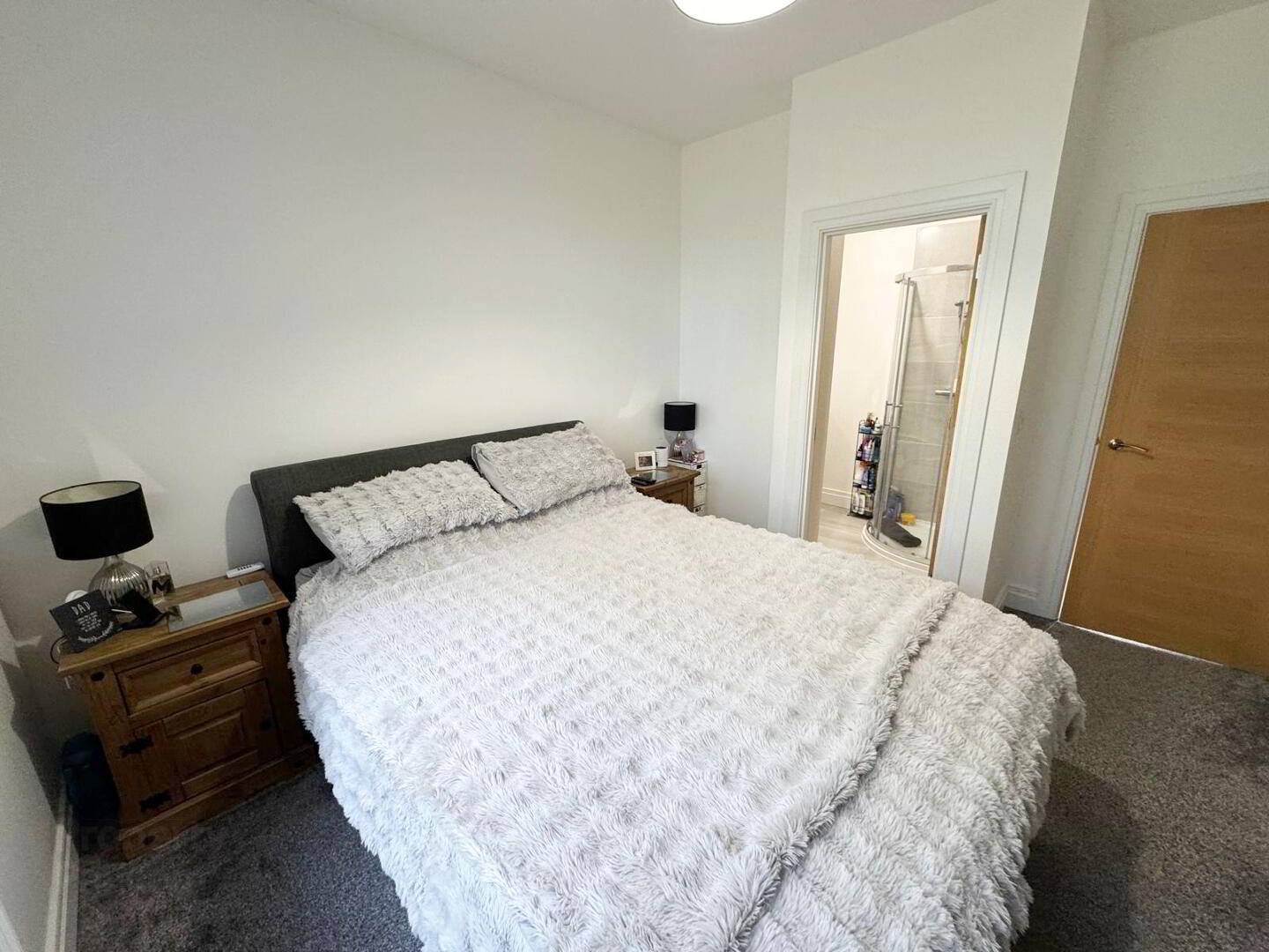 28 Boyle Avenue 22 of 29