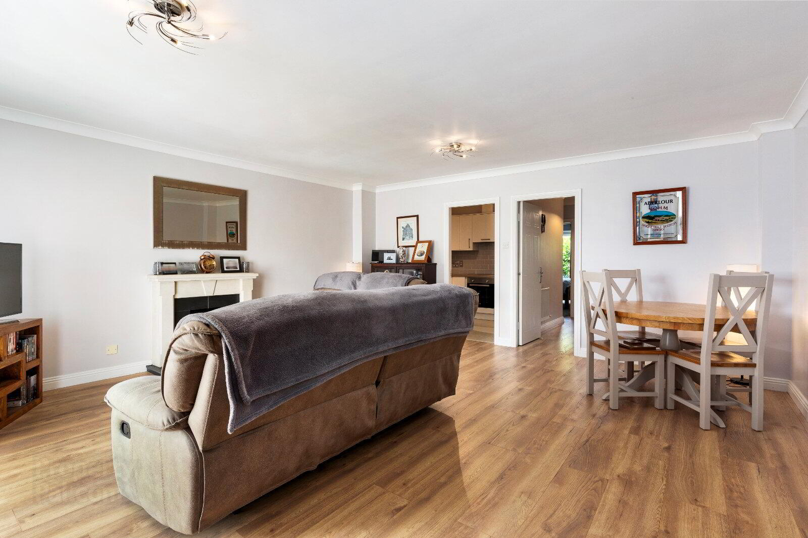 42 Carrigmore Green 4 of 10
