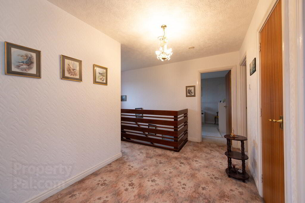 76 Upper Road 16 of 29