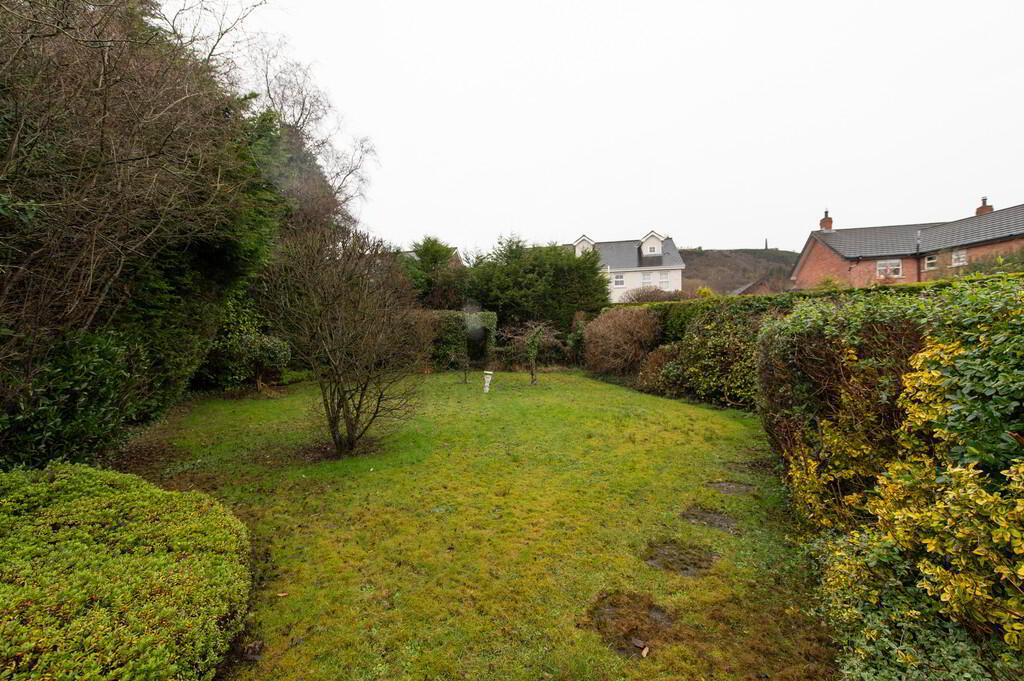 76 Upper Road 27 of 29