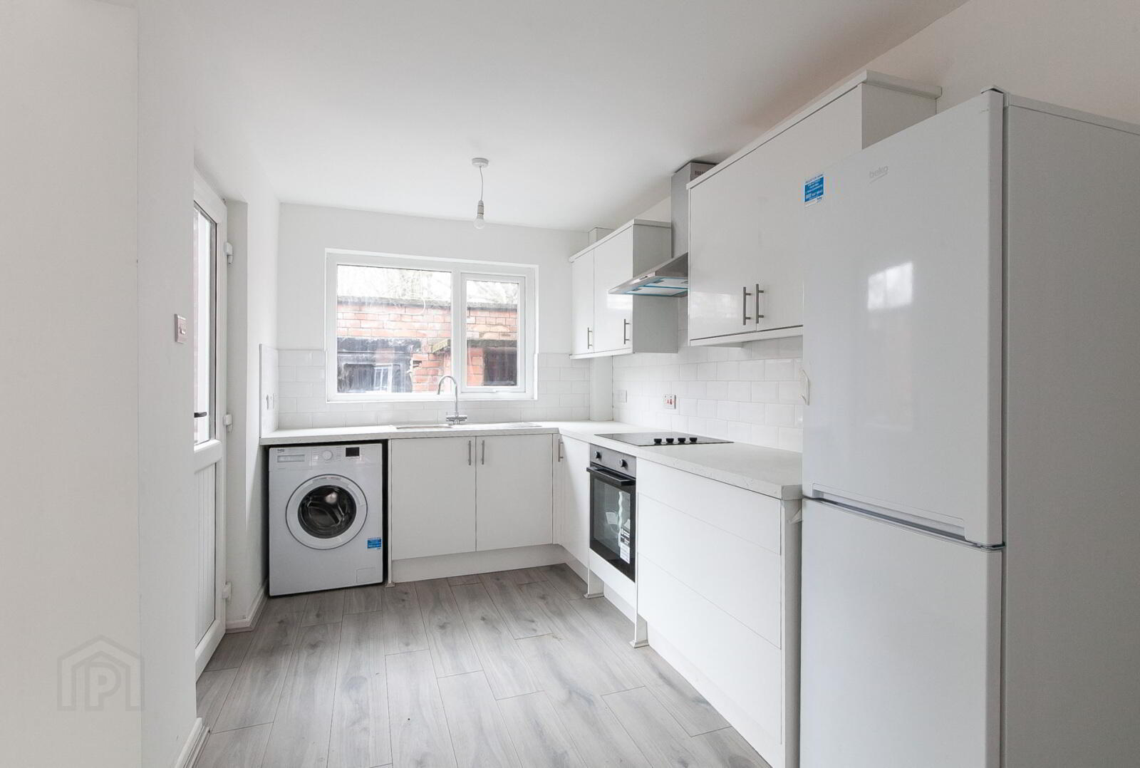 82 Gainsborough Drive 5 of 15