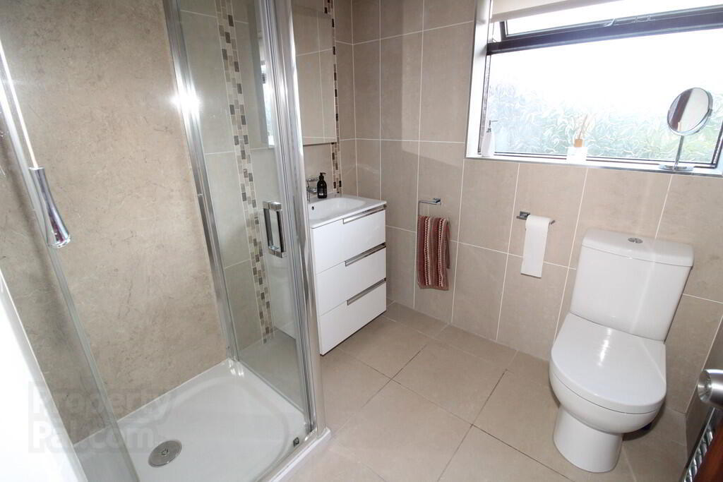 3 Waverley Road 15 of 17