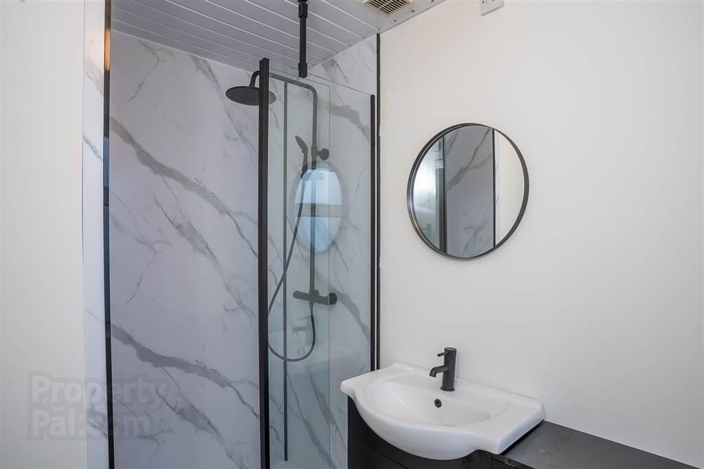 88 Fane Street 8 of 13